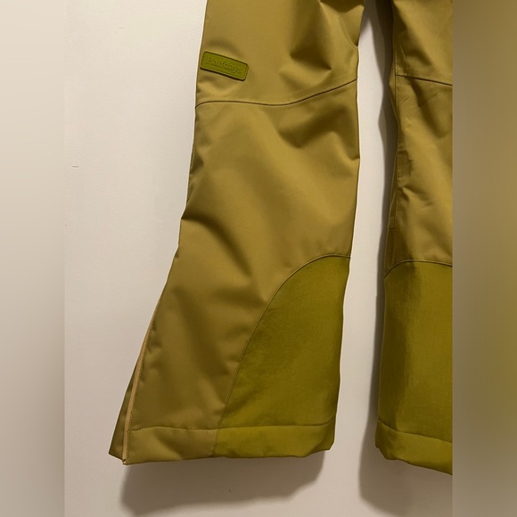 NEW Halfdays Alessandra ski pants in mustang - Picture 12 of 16